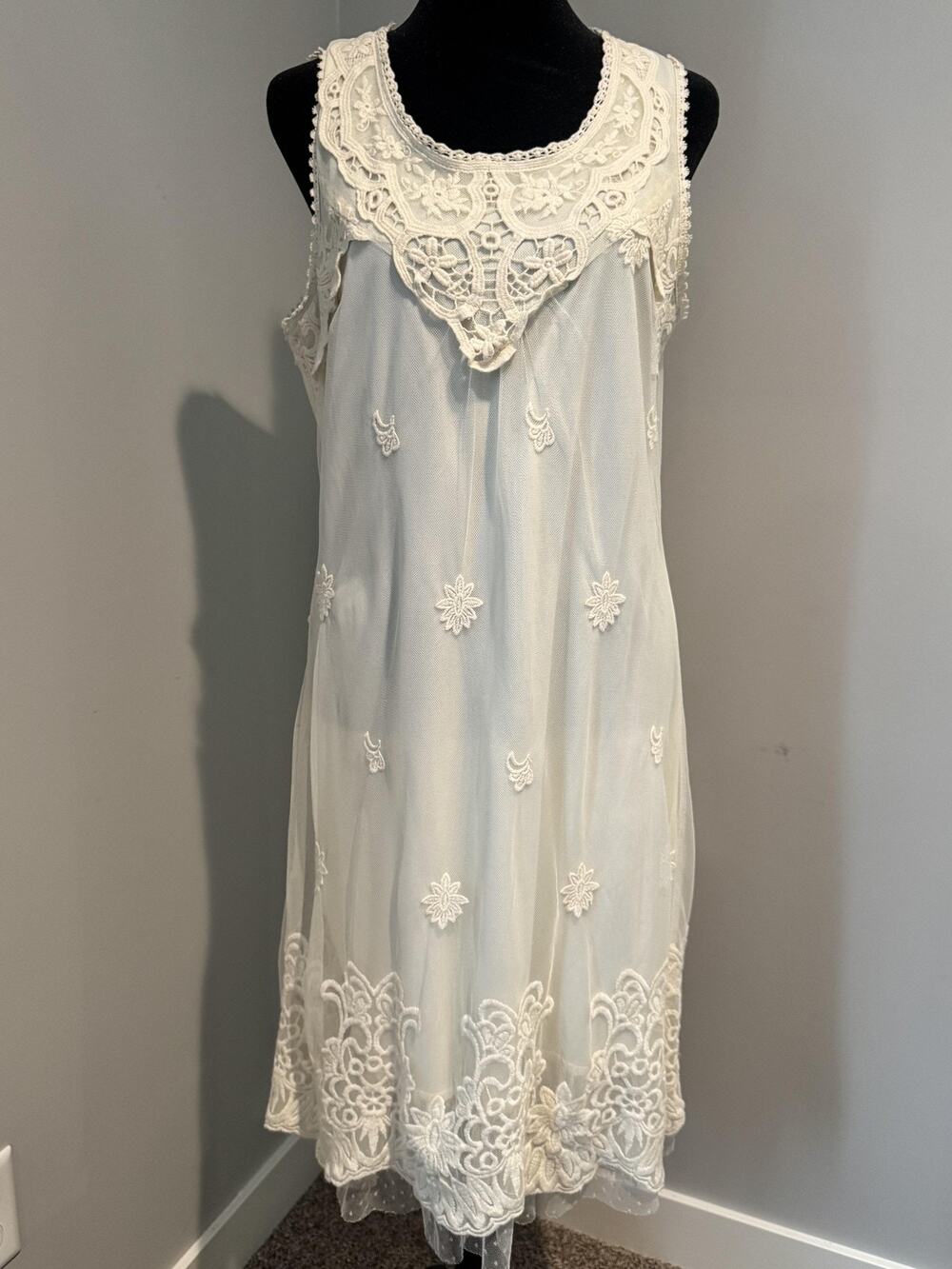 A'reve Dress Sz L White Lace Embroidered Shift Midi Boho Bridal Sundress LWD